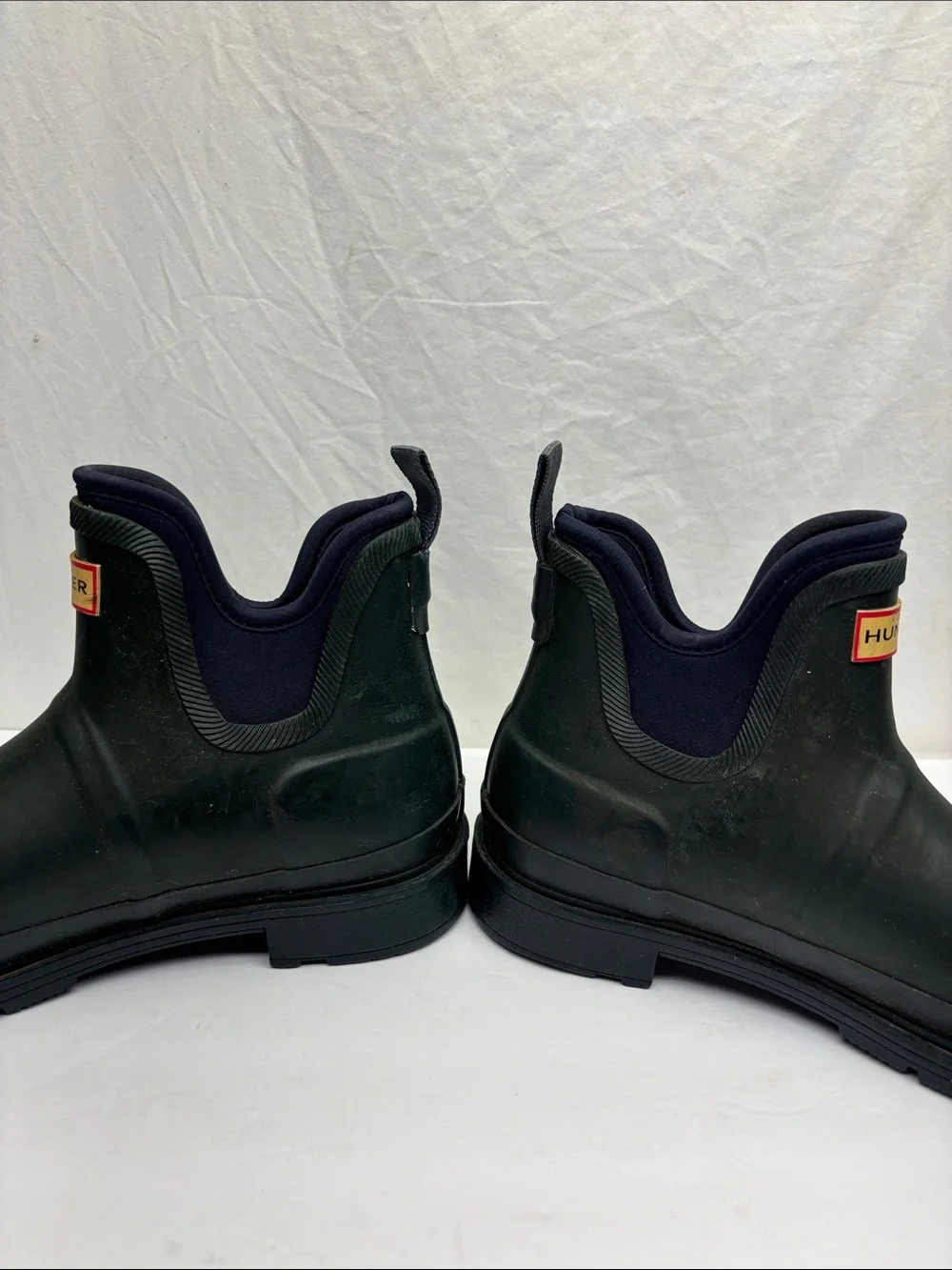 Hunter Men’s Dark Green Chelsea Rain Boots, SZ 8, 1(BA)